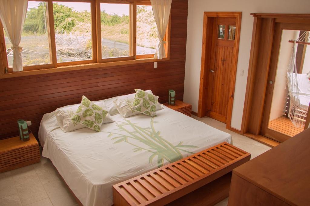 Chez Manany Galapagos Ecolodge on Isabella Island