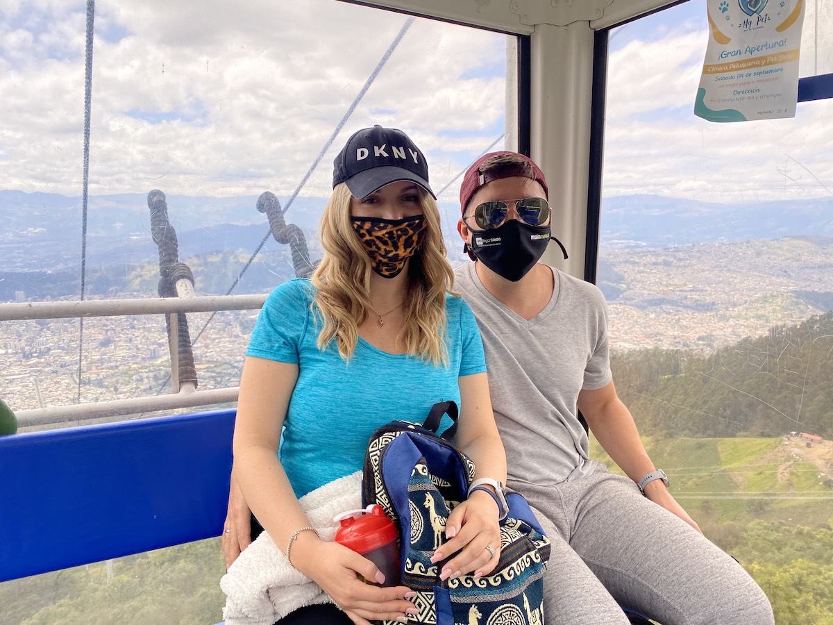 Mit der TelefériQo-Seilbahn in Quito Ecuador Mit der TelefériQo-Seilbahn in Quito Ecuador