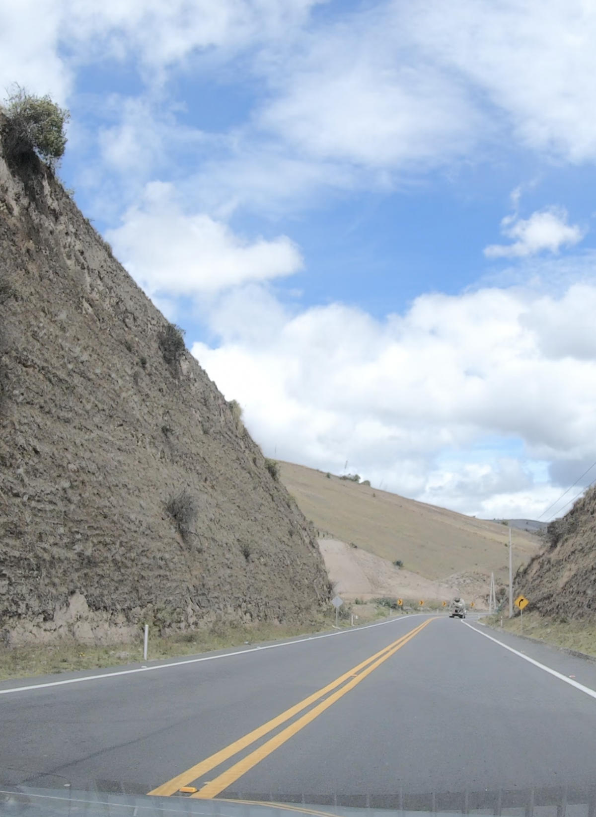 Road to Cuenca, Ecuador