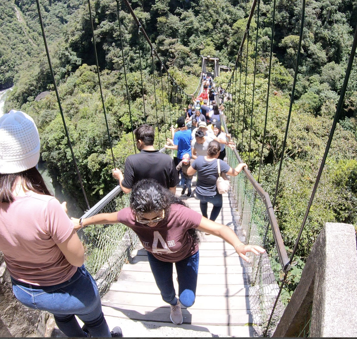 Crowds on the way to Pailon del Diablo Waterfall