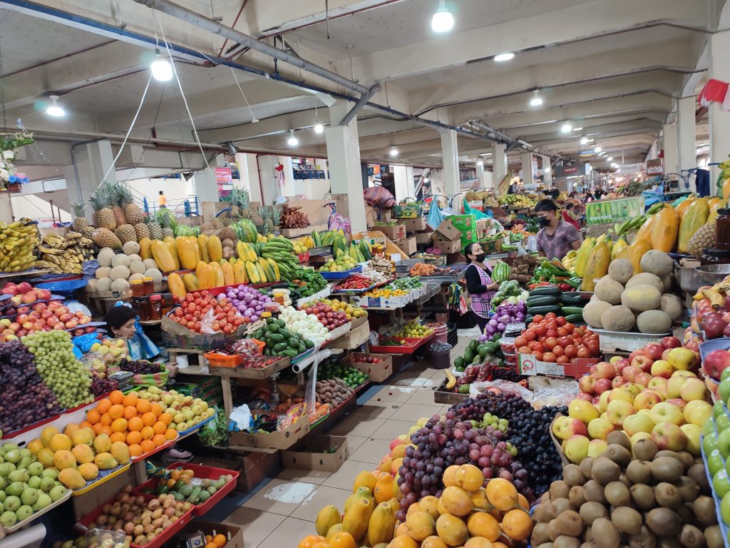 Plaza Del Herrero in Cuenca, Ecuador