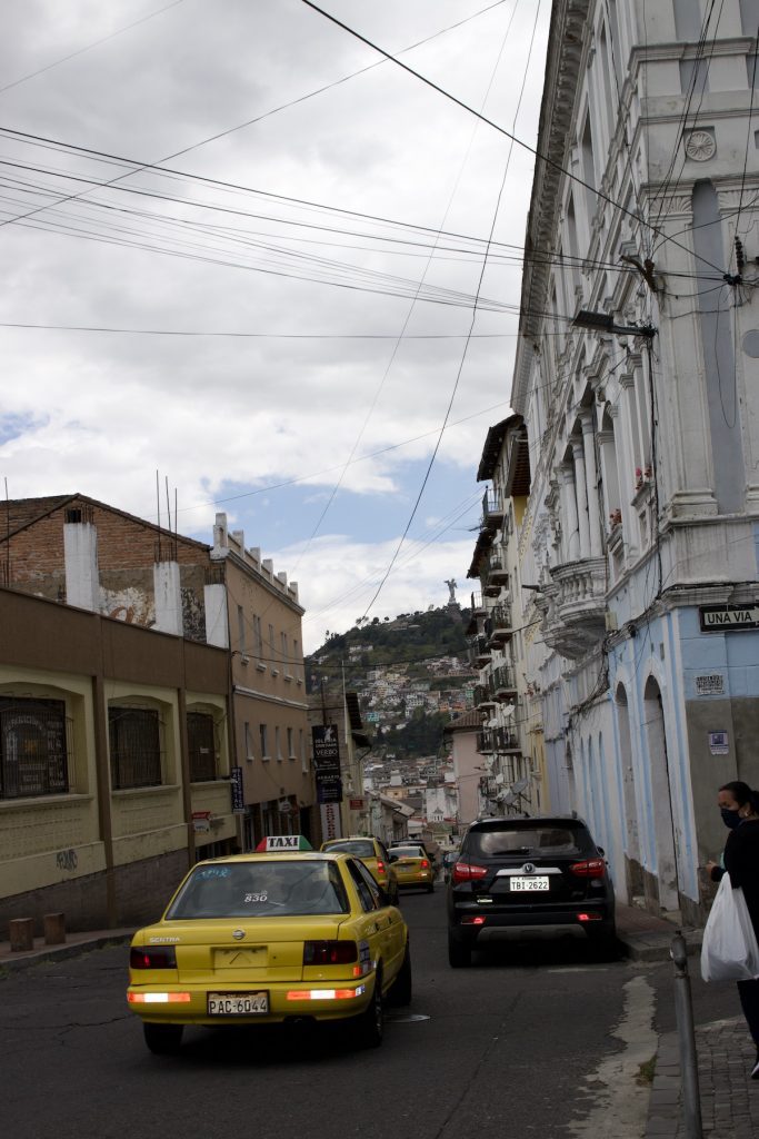 Getting to the historic centre of Quito using taxi