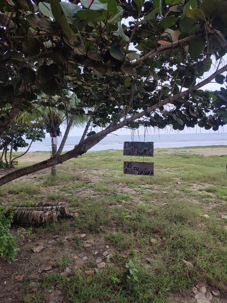 Travelling to the island near Puerto Lopez