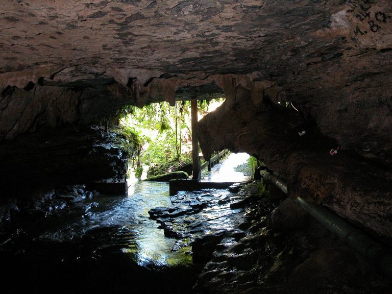 Cuevas de Jumandi in Ecuador